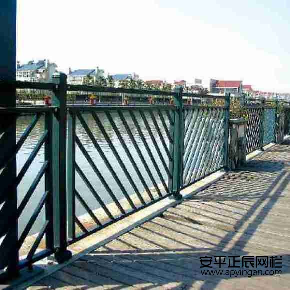 護(hù)欄欄桿廠家