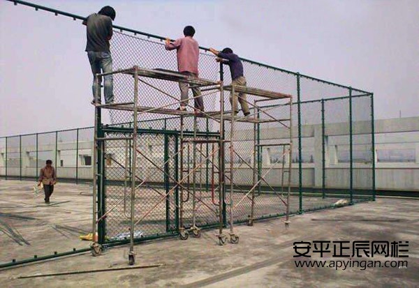 籃球場網(wǎng)格圍欄