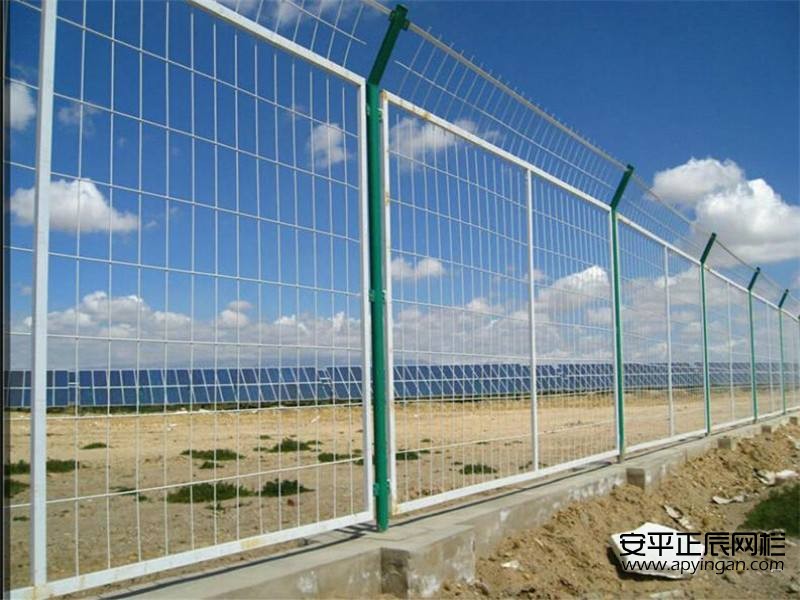 http://m.xinhuaspace.cn光伏場地圍欄網
