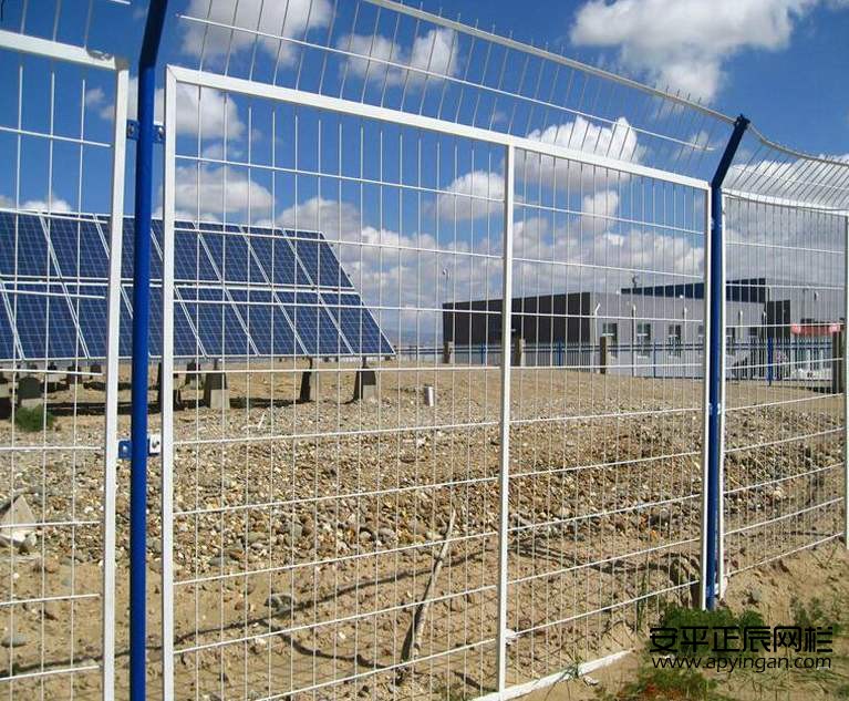 http://m.xinhuaspace.cn光伏發(fā)電場(chǎng)護(hù)欄網(wǎng)