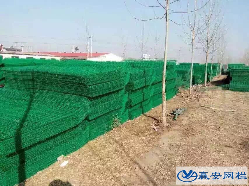 公路護欄網(wǎng)哪里賣