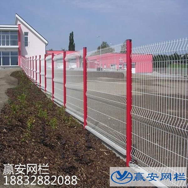 鐵絲圍欄網(wǎng)