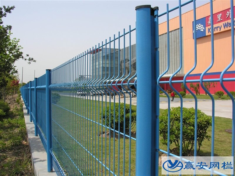 公路護(hù)欄網(wǎng)