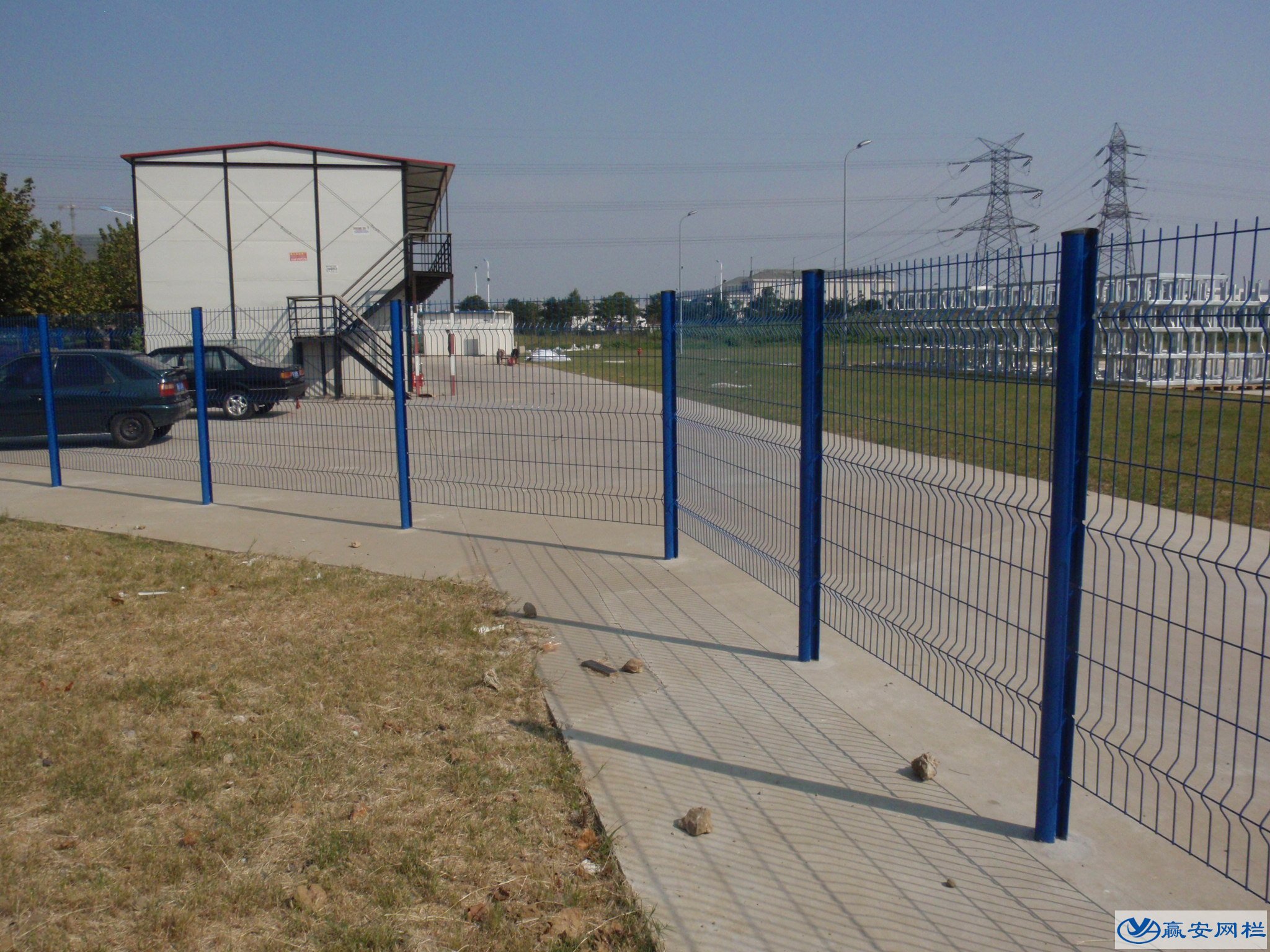 鐵絲護(hù)欄網(wǎng)