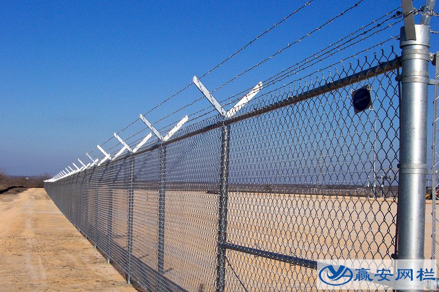 鐵絲圍欄網(wǎng)