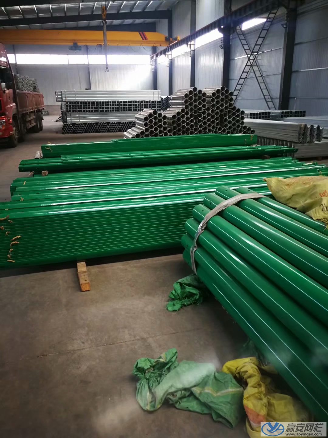 波形梁鋼護(hù)欄