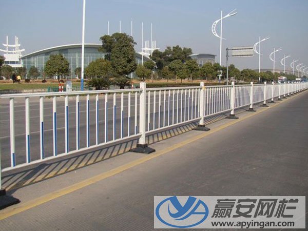 道路護欄