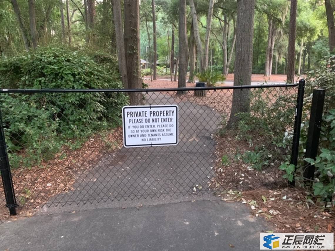 勾花網(wǎng)圍欄