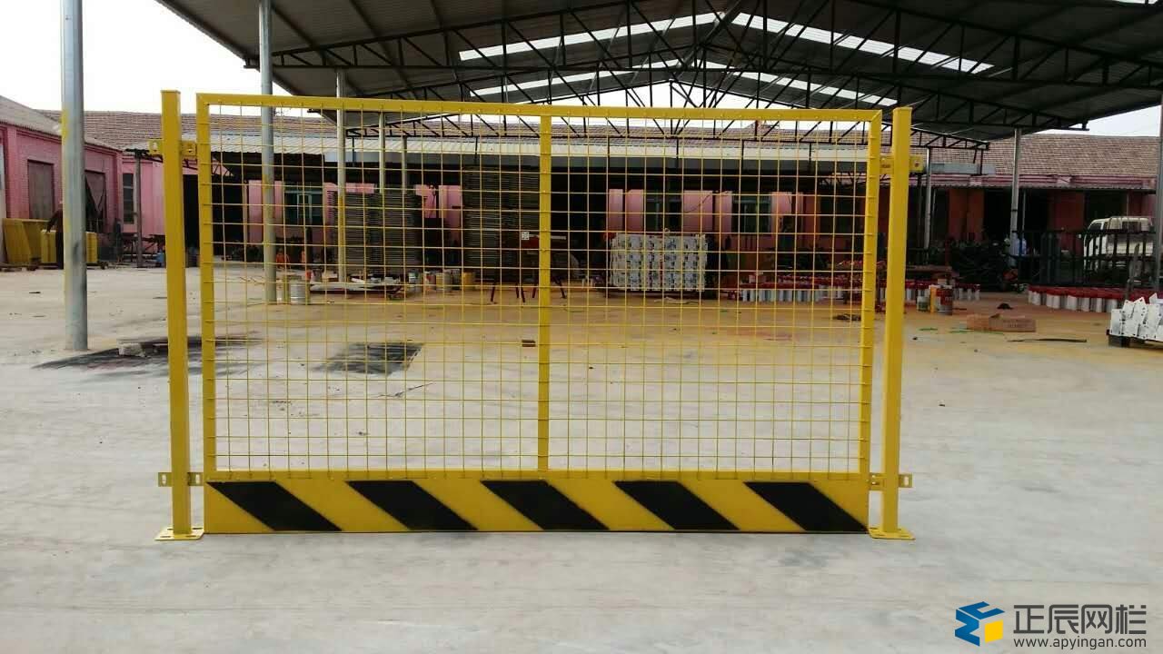 基坑護(hù)欄圖片