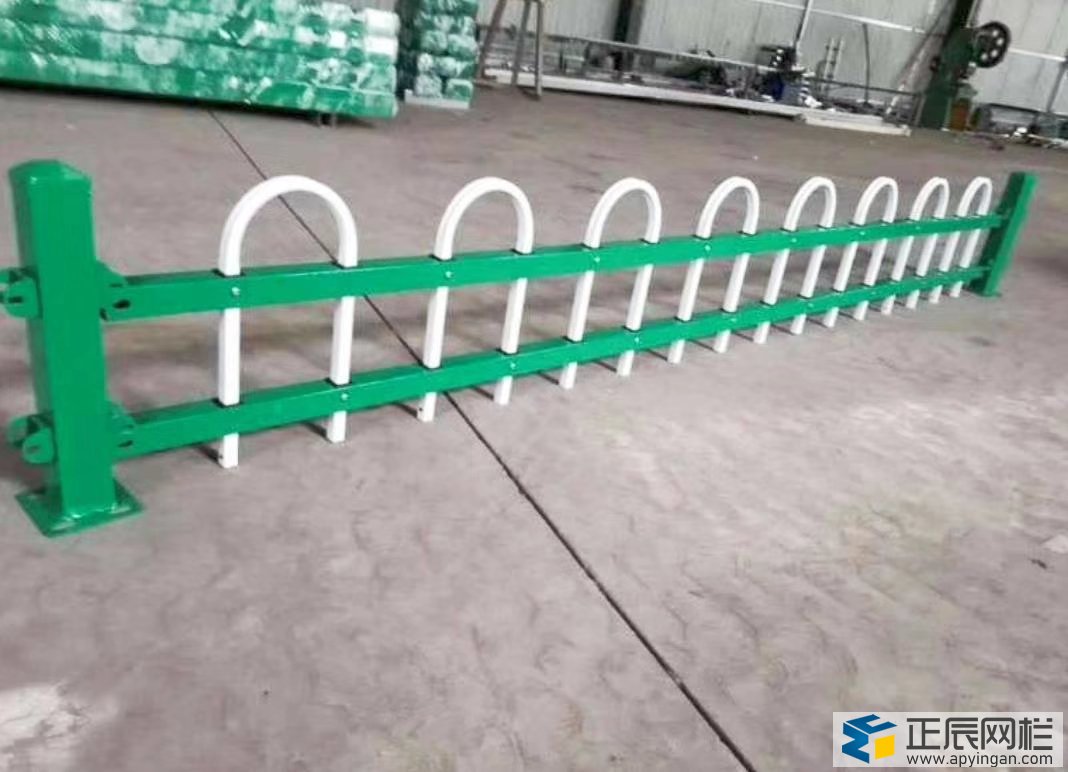 鋅鋼草坪護(hù)欄