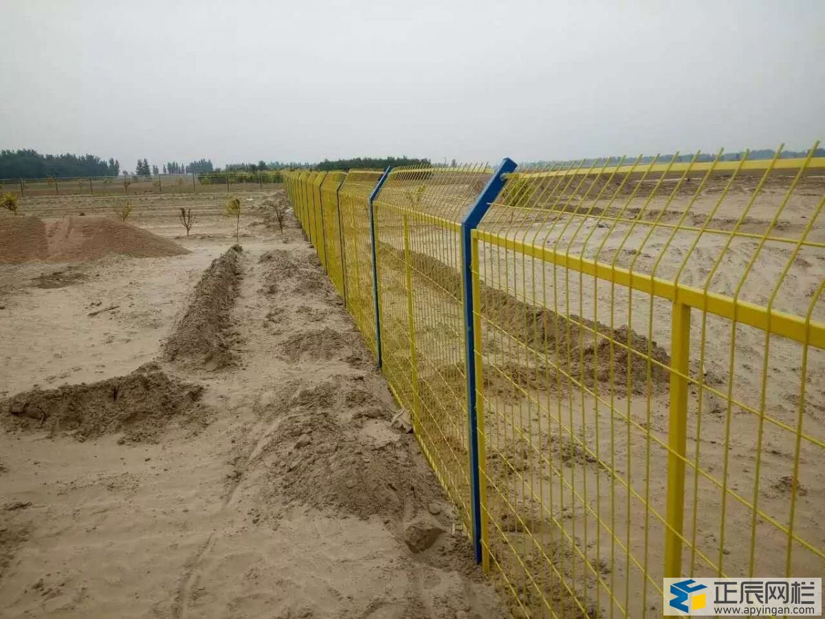 框架護(hù)欄網(wǎng)安裝