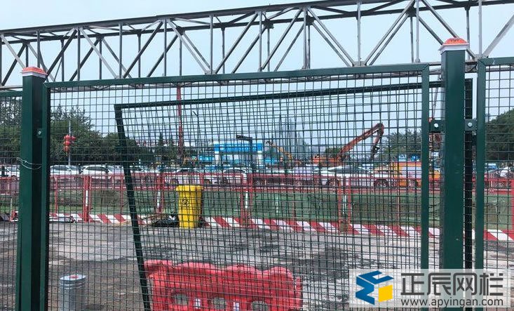 密閉圍擋換透明護(hù)欄網(wǎng)的好處