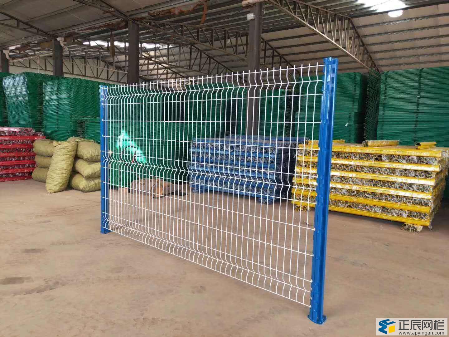 鐵絲護欄網的表面處理方式