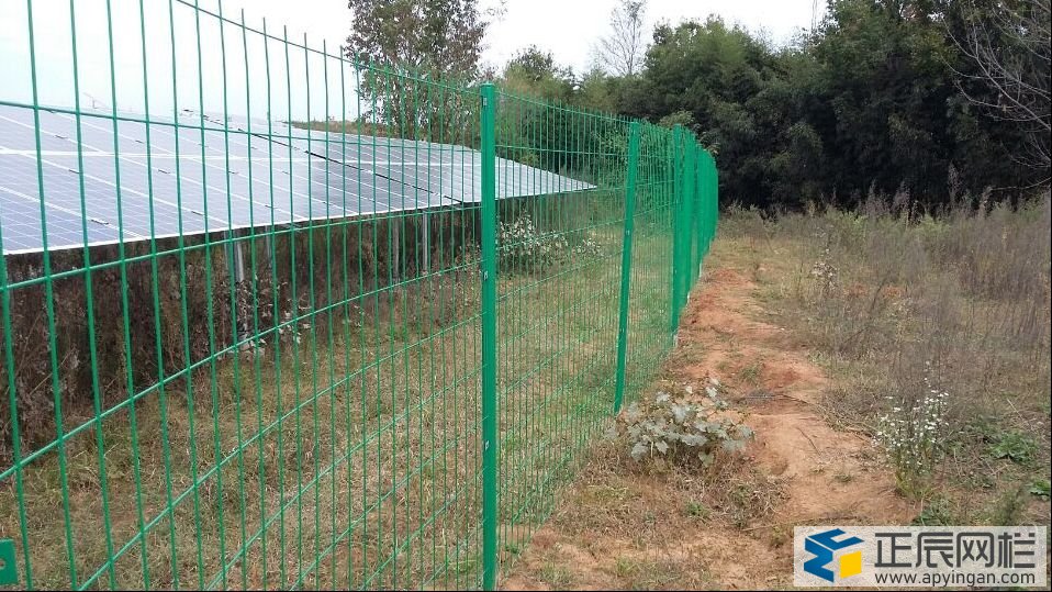 光伏場地護(hù)欄網(wǎng)