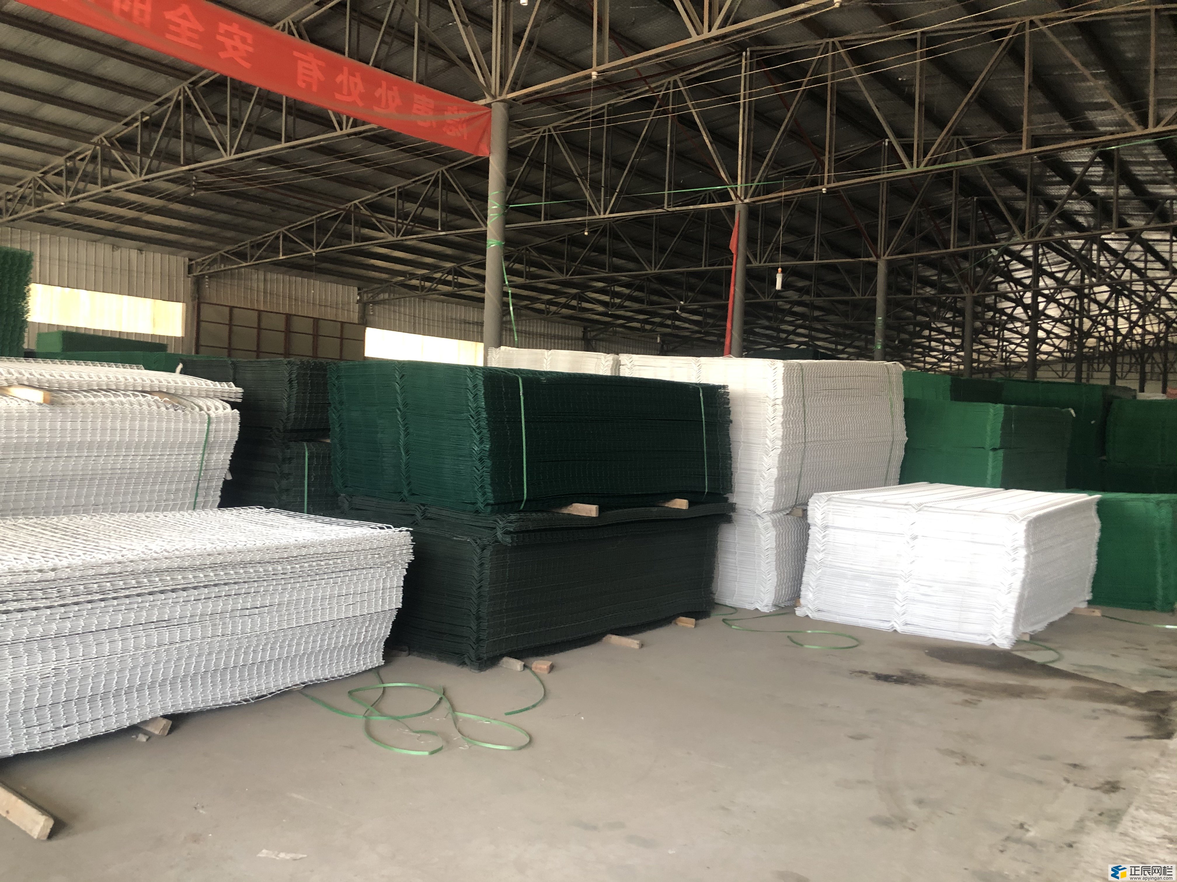 桃型柱護欄網(wǎng)-6