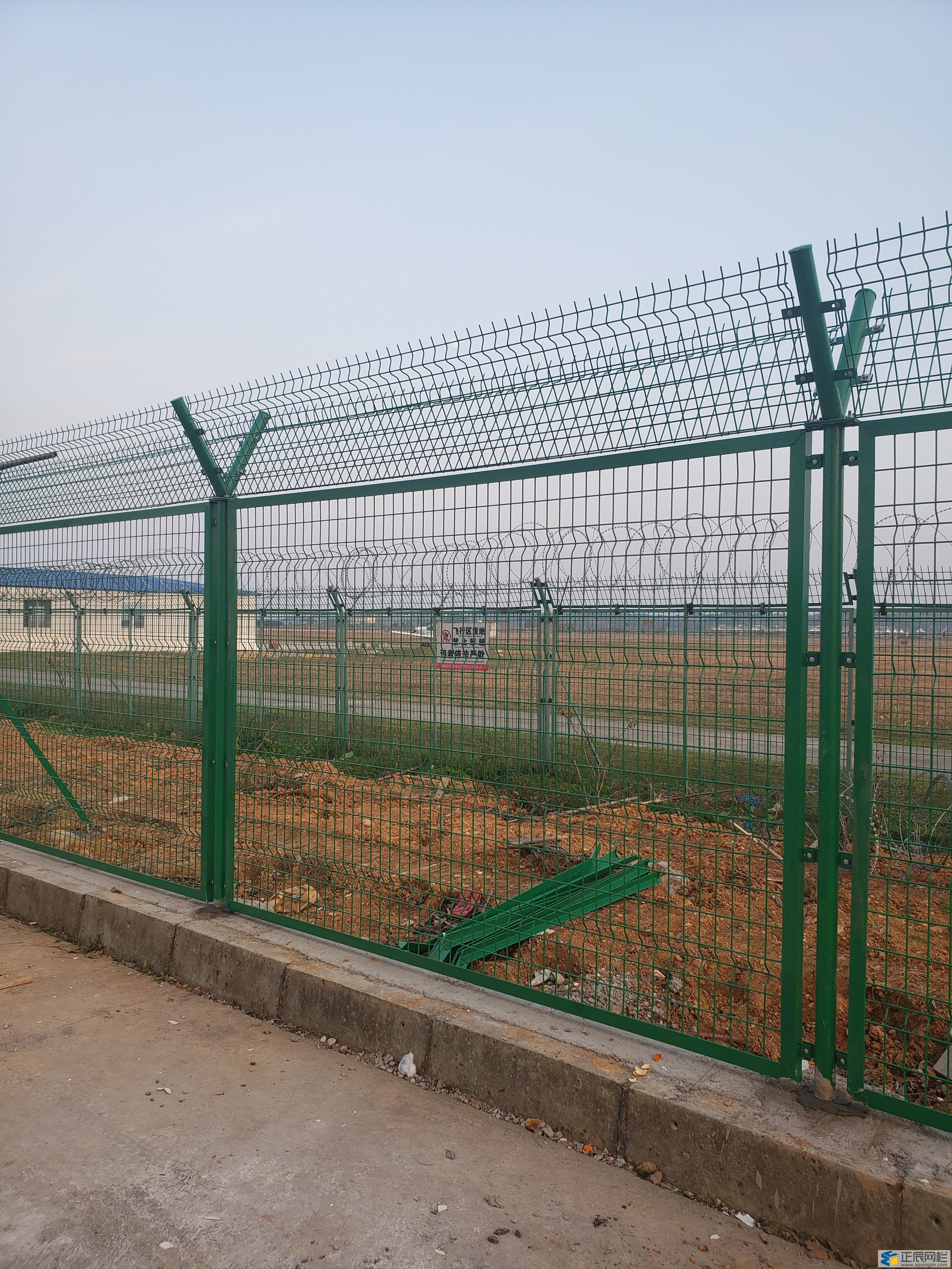 框架護欄網(wǎng)