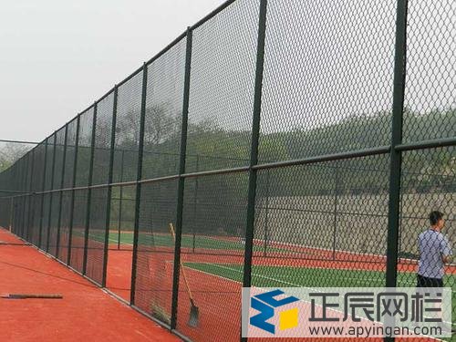 籃球場防護網