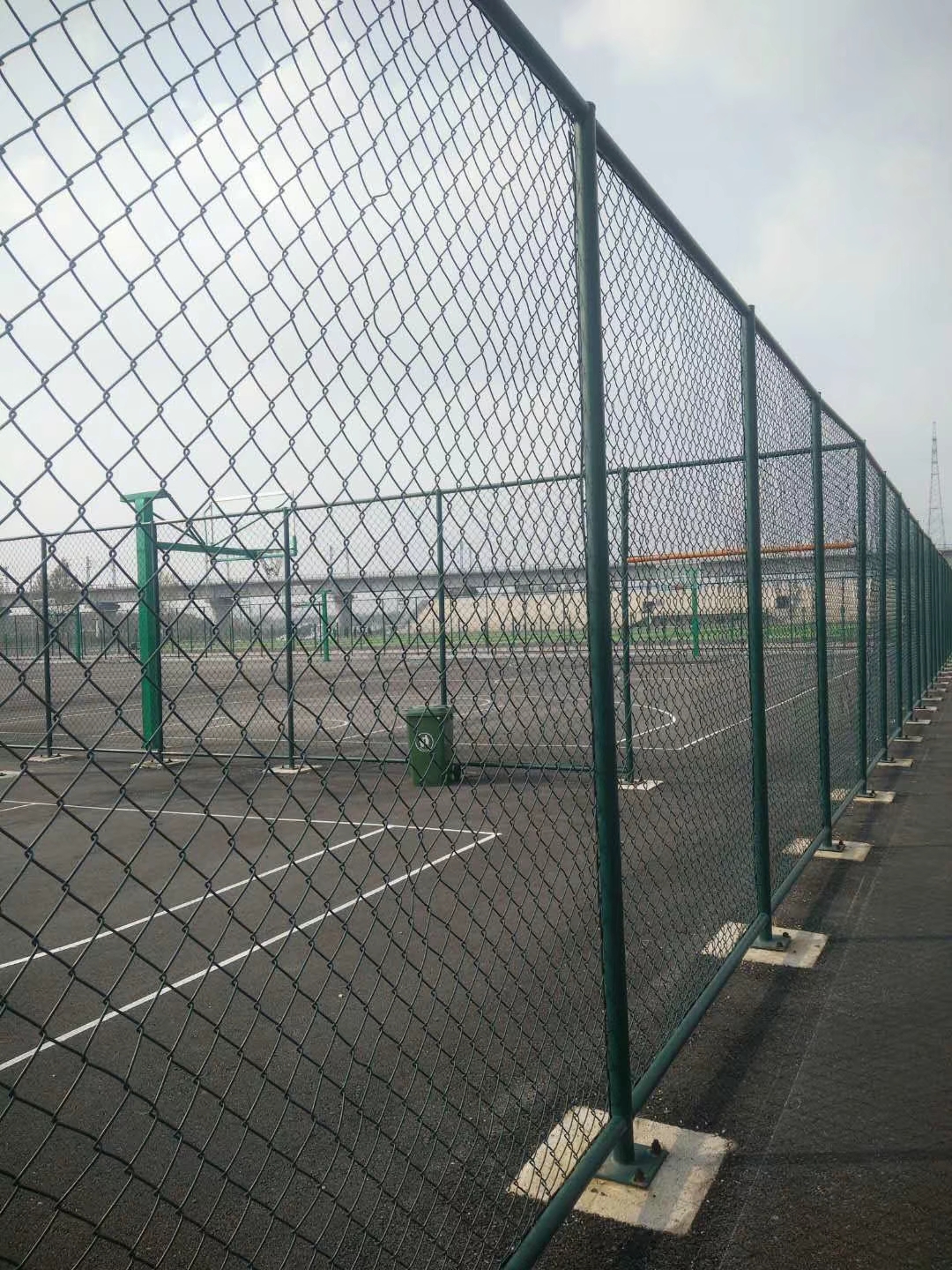 體育場護欄網價錢